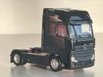 Herpa MB Actros trekker zwart 1/87, Ophalen of Verzenden, Zo goed als nieuw, Bus of Vrachtwagen, Herpa