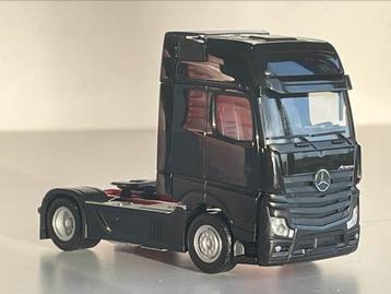 Herpa MB Actros trekker zwart 1/87 beschikbaar voor biedingen