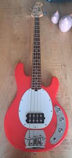 Sterling by musicman stingray, Muziek en Instrumenten, Snaarinstrumenten | Gitaren | Bas, Ophalen, Zo goed als nieuw