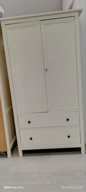 Mooie witte kledingkast met 2 lades voor 80 euro!! beschikbaar voor biedingen