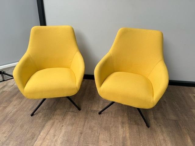 B&T lounge kuipstoel geel, Antiek en Kunst, Antiek | Meubels | Stoelen en Sofa's, Ophalen of Verzenden