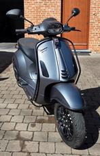 Vespa Sprint A-klasse 2023, Fietsen en Brommers, Ophalen, Zo goed als nieuw