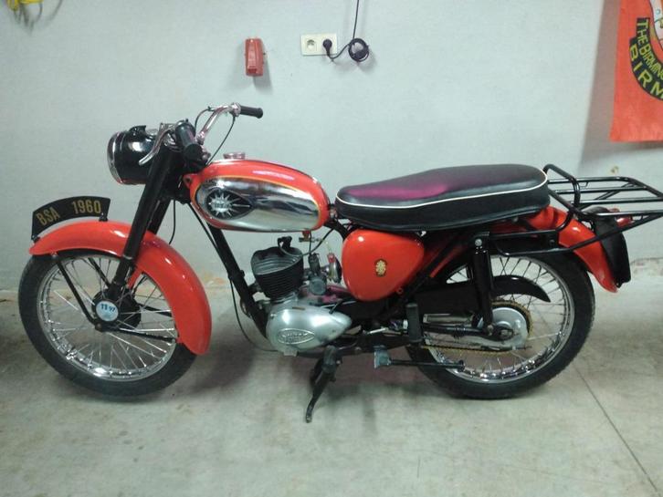 BSA Bantam D 7 - BSA C11, Motoren, Motoren | Oldtimers, Overig, 11 kW of minder, 1 cilinder, Ophalen