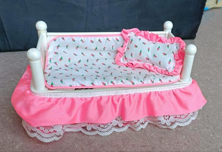 Matteo vintage Wee Lil Miss bed playset 1991, Kinderen en Baby's, Speelgoed | Poppen, Zo goed als nieuw, Barbie, Ophalen of Verzenden