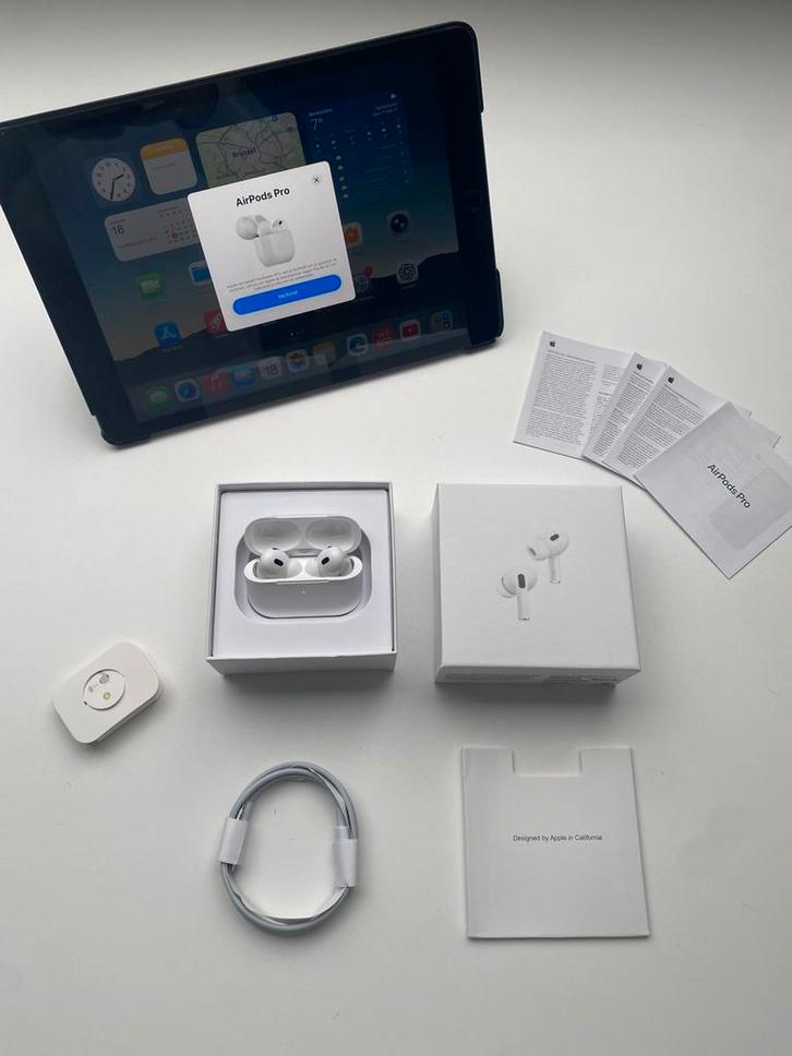 Airpods pro 2  (met nog garantie), Telecommunicatie, Mobiele telefoons | Oordopjes, Zo goed als nieuw, In oorschelp (earbud), Bluetooth