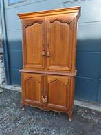 Twee massief houten lichamen (dressoir? ), Antiek en Kunst, Ophalen