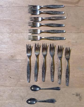 zilveren taartbestek, 12 vorken + 2 lepels