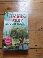Lucinda Riley - De olijfboom, Ophalen of Verzenden, Lucinda Riley