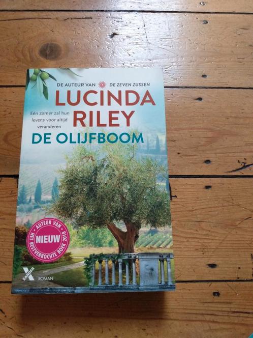 Lucinda Riley - De olijfboom, Boeken, Literatuur, Ophalen of Verzenden