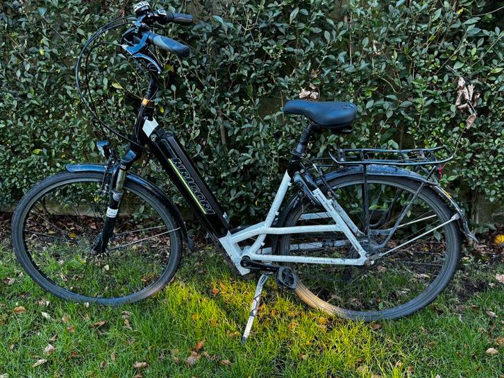 Electrische fiets - met herstelwerk, Fietsen en Brommers, Fietsen | Dames | Damesfietsen, Gebruikt, Overige merken, Versnellingen