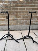 Gitaarstandaard 2 stuks, Muziek en Instrumenten, Standaarden, Ophalen, Gebruikt