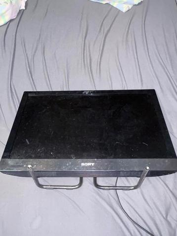 Tv + PlayStation 4 beschikbaar voor biedingen