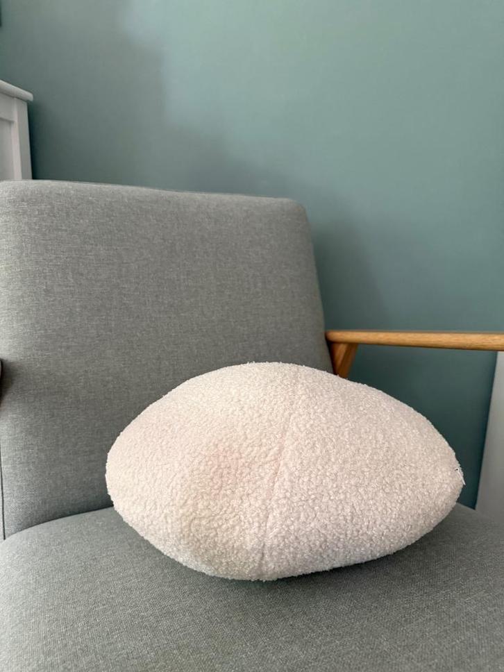 Limiteerd Urban Calm sierkussen – modern & gezellig, Huis en Inrichting, Woonaccessoires | Zuilen en Pilaren, Nieuw, Verzenden