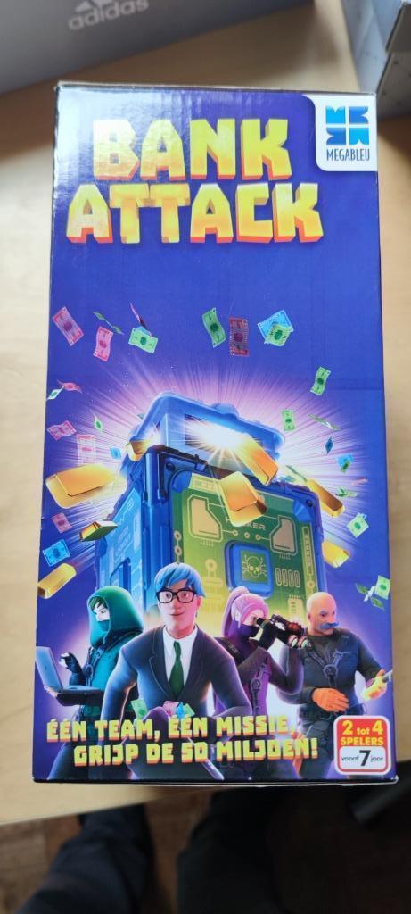 NIEUW nog gesealed Bank Attack gezelschapsspel, Hobby en Vrije tijd, Gezelschapsspellen | Bordspellen, Nieuw, Een of twee spelers
