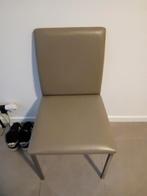 10 stevige stoelen, Ophalen