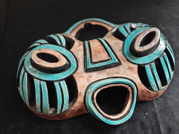 Uniek vintage en handgemaakt keramisch masker beschikbaar voor biedingen