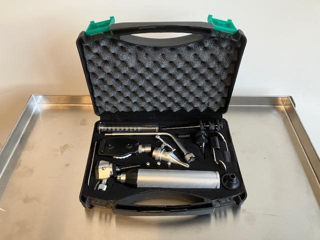 complete otoscoop ofthalmoscoopset in cassette nieuw, Diversen, Verpleegmiddelen