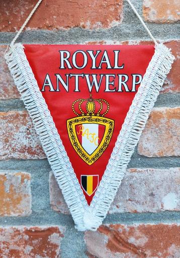 Royal Antwerp FC unieke vaandel 1990s beschikbaar voor biedingen