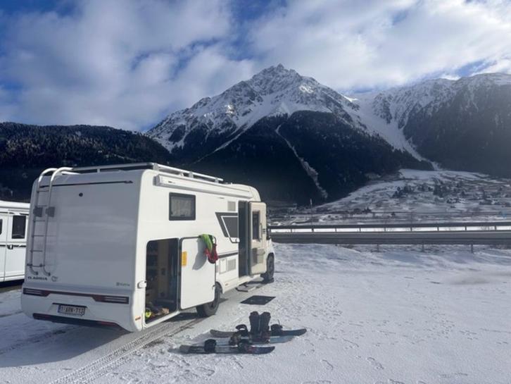 Camper, Caravans en Kamperen, Mobilhomes, Particulier, tot en met 5, Half-integraal, Adria, Overige merken, Diesel, Handgeschakeld
