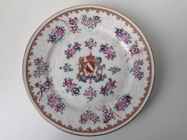 Armoriale porseleinen schotel – Samson & Cie (Parijs), Antiek en Kunst, Antiek | Porselein, Ophalen of Verzenden