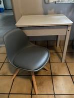 Kinderbureau met opslagruimte + stoel, Ophalen, Zo goed als nieuw, Bureau