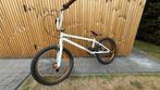 BMX-fiets Btwin Wipe 520 – wit/brons – met pegs – goede staa, Fietsen en Brommers, Ophalen, Zo goed als nieuw, B-Twin