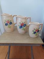 3 anciens pichets en céramique ( faïence) fleuris peints à l, Antiquités & Art, Enlèvement