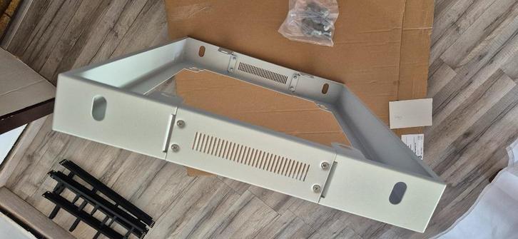 Cadre/support mural CANOVATE 100 MM PUNCH 600x600 Universal, Computers en Software, Serverkasten, Zo goed als nieuw, Ophalen of Verzenden