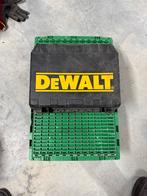 Dewalt schroefmachine, Ophalen