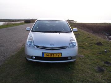 Toyota Prius 1.5 HSD 2005 Grijs, Auto's, Automaat, Euro 5, Stof, Parkeersensor