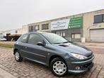 Peugeot 206 | 12 Maanden Garantie | 99Dkm | Benzine | 2006 |, Autos, Peugeot, Essai à domicile, Achat, https://public.car-pass.be/vhr/c64c3bca-ecb2-4686-aa87-b2646072fb74