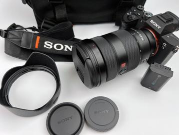 Sony Alpha 7 III met 24-70mm 2.8FE GM-lens en accessoires beschikbaar voor biedingen