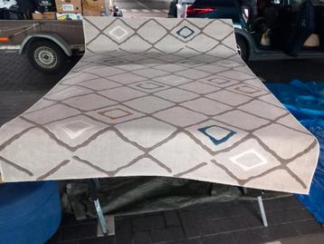 Tapis de sol beschikbaar voor biedingen