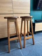 Twee houten barkrukken – massief hout, Ophalen, Zo goed als nieuw, Hout