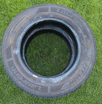 2 Pneus utilitaire 215 65 R16C  beschikbaar voor biedingen