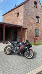 Yamaha R1 Big Bang, Motoren, Bedrijf