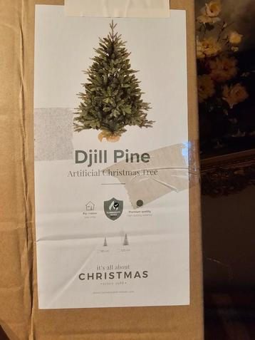 kerstboompje beschikbaar voor biedingen