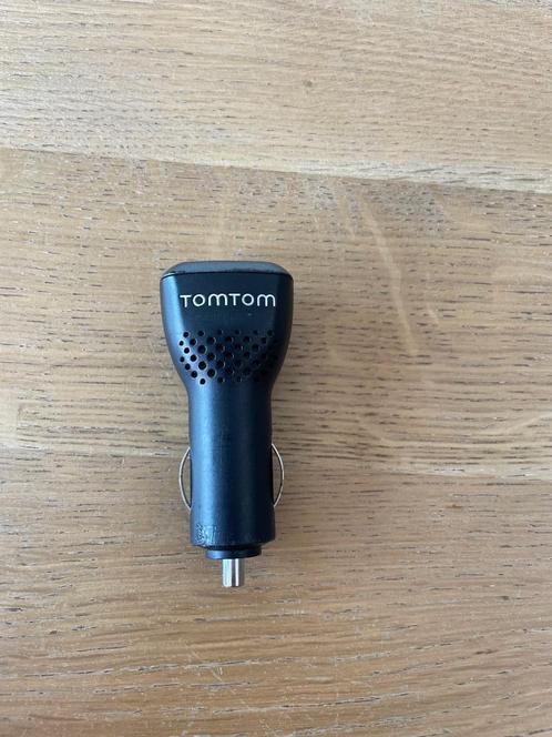 TomTom USB Autolader – 2 poorten, Telecommunicatie, Autoladers, Zo goed als nieuw, Ophalen of Verzenden