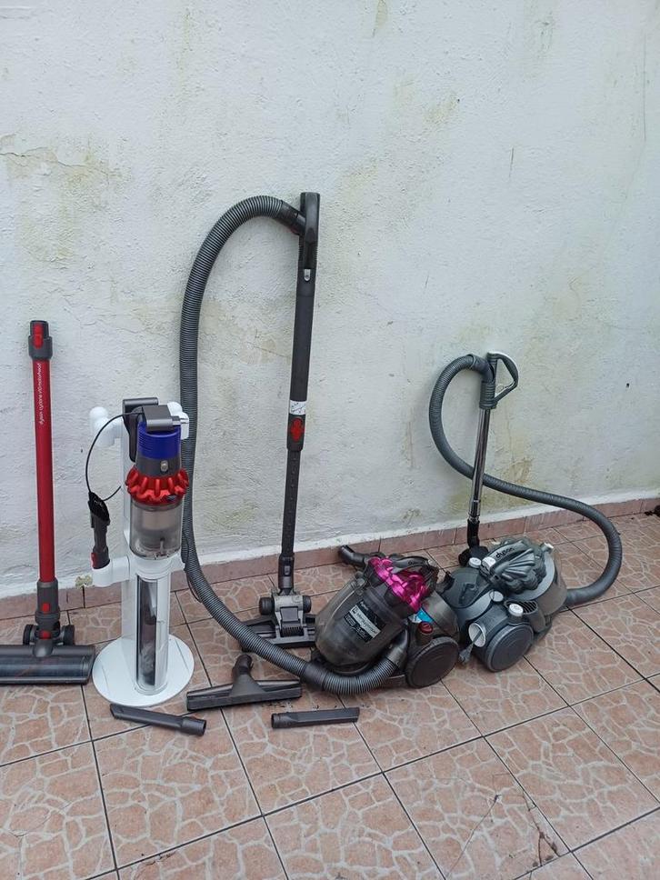 A vendre un lots de 3 aspirateurs dyson en panne, à réparer., Electroménager, Aspirateurs, Enlèvement