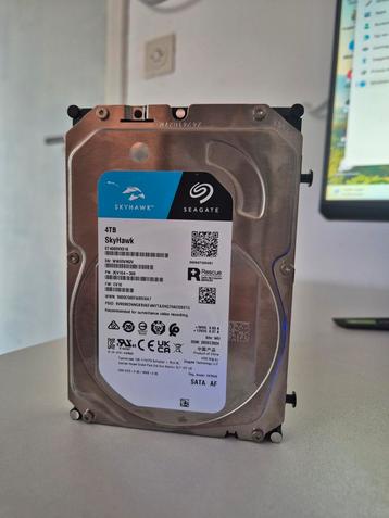 4 TB Skyhawk SEAGATE HDD IN PERFECTSTAAT beschikbaar voor biedingen