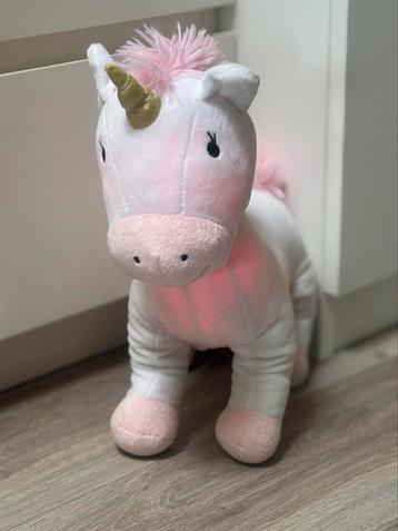 Unicorn met licht beschikbaar voor biedingen