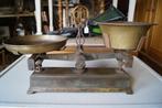 zwaar antieke gietijzeren weegschaal met gewichten, Antiek en Kunst, Curiosa en Brocante, Ophalen of Verzenden