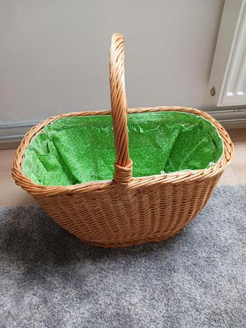 Mooie picknickmand te koop., Hobby en Vrije tijd, Picknickmanden, Ophalen, Zo goed als nieuw