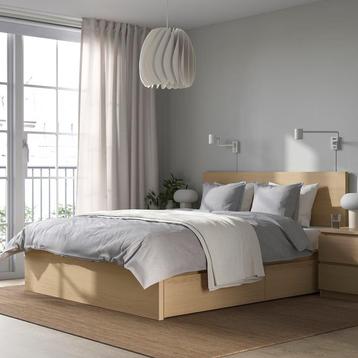 IKEA-bed + lattenbodem + opbergruimte beschikbaar voor biedingen