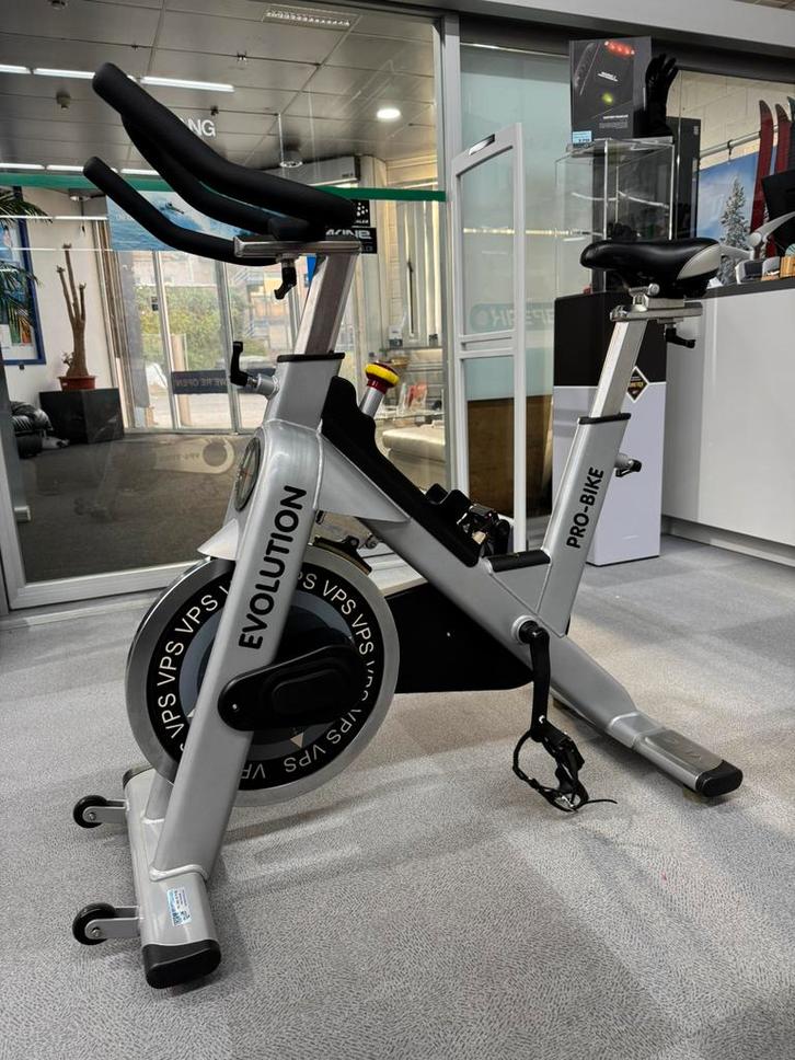 VPS Evolution spinningfiets met zwaar vliegwiel, Sport en Fitness, Fitnessapparatuur, Zo goed als nieuw, Spinningfiets, Ophalen