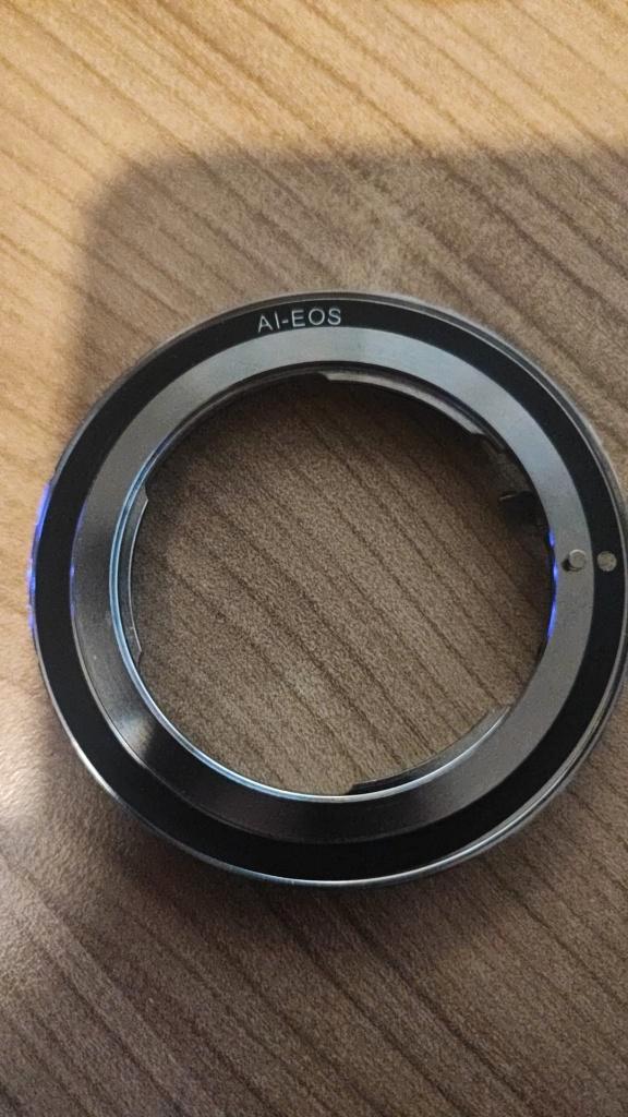 2pcs Nikon AI Lens - Canon EOS EF Camera(Adapter AI-EOS), Audio, Tv en Foto, Accu's en Batterijen, Nieuw, Ophalen of Verzenden