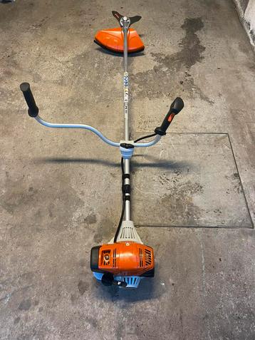 Débroussailleuse stihl fs 111 neuve!! beschikbaar voor biedingen