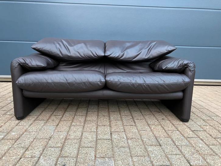 Cassina Maralunga 2zit origineel Donkerbruin leder Topstaat!, Huis en Inrichting, Zetels | Voetbanken en poefs, Ophalen of Verzenden