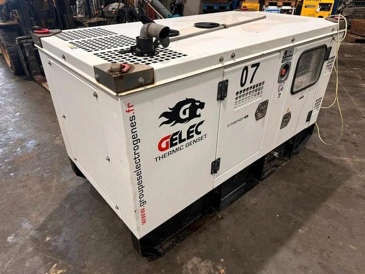 Gelek 220/380V (année de construction 2021), Articles professionnels, Machines & Construction | Générateurs