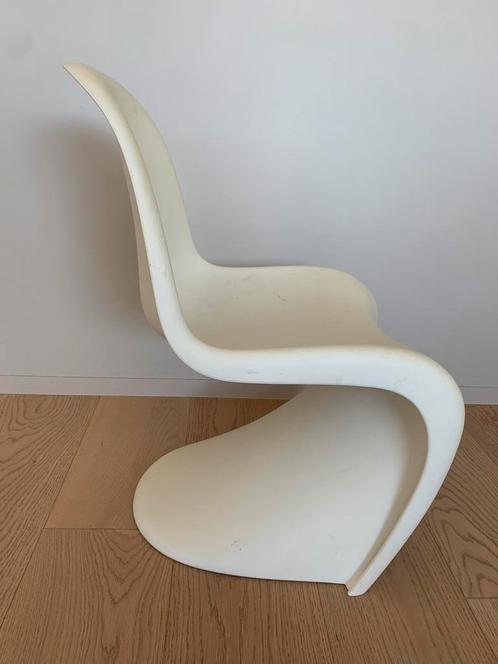 Vitra Verner Panton Junior stoel, Huis en Inrichting, Fauteuils, Zo goed als nieuw, Kunststof, Ophalen